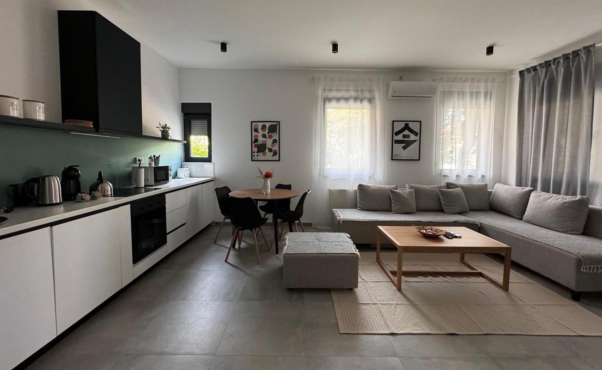Apartment Mint House *